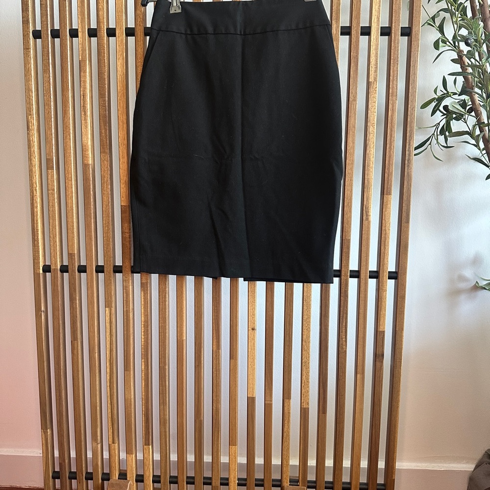 Express Classic Black Pencil Skirt